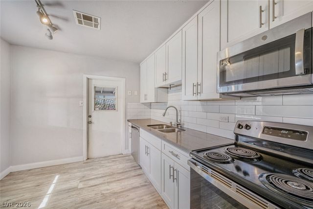 23 Magnesium Street, Henderson, NV 89015