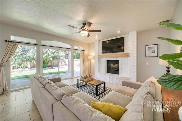 1823 N Radcliffe Way, Eagle, ID 83616