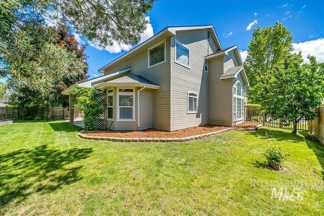 1823 N Radcliffe Way, Eagle, ID 83616