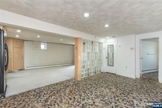 48 Whittaker, Woodland Park, NJ 07424