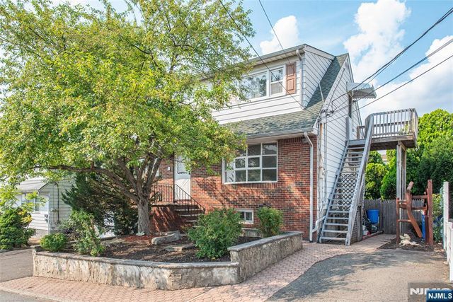 48 Whittaker, Woodland Park, NJ 07424