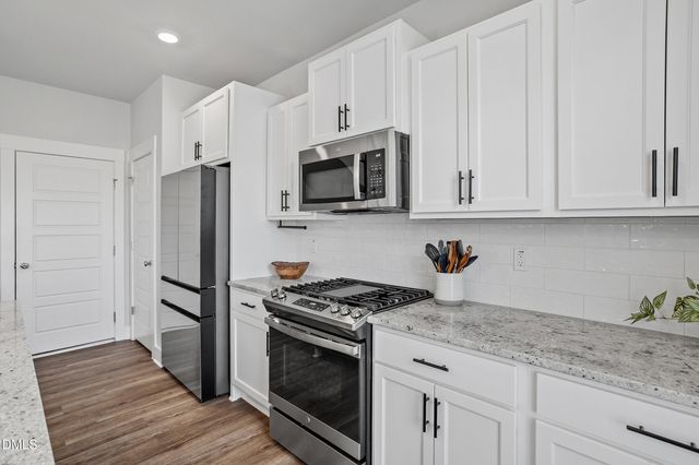 16 Ashbrook Cove, Fuquay Varina, NC 27526