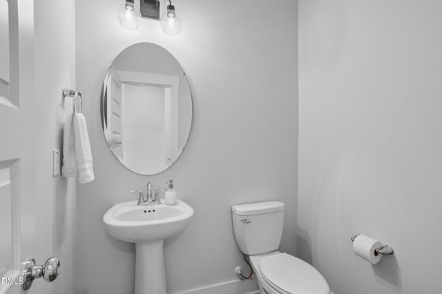 16 Ashbrook Cove, Fuquay Varina, NC 27526