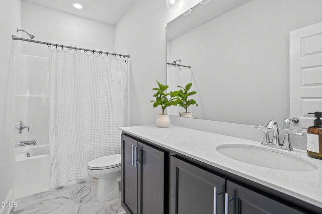 16 Ashbrook Cove, Fuquay Varina, NC 27526