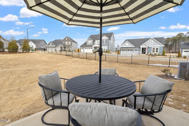 16 Ashbrook Cove, Fuquay Varina, NC 27526