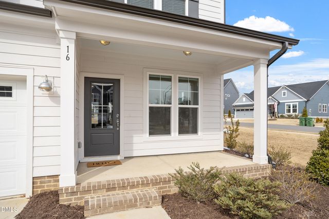 16 Ashbrook Cove, Fuquay Varina, NC 27526