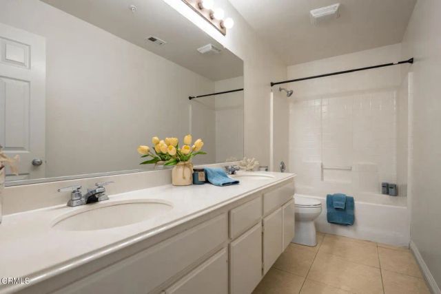 708 Binnacle Street, Oxnard, CA 93035