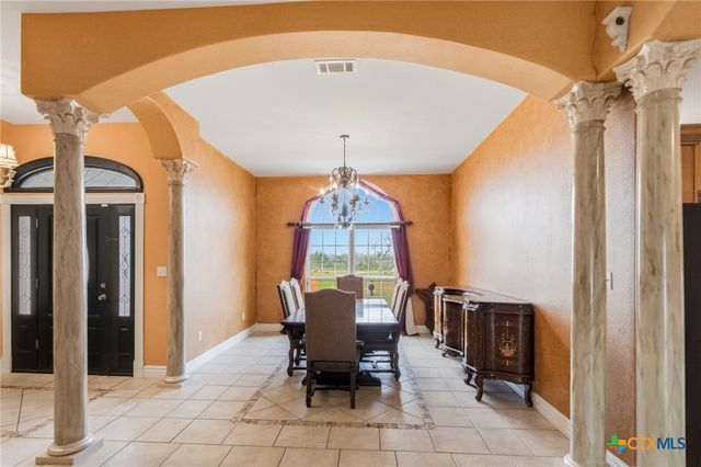 1739 Old Goliad Road, Victoria, TX 77905