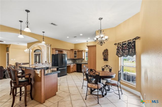 1739 Old Goliad Road, Victoria, TX 77905