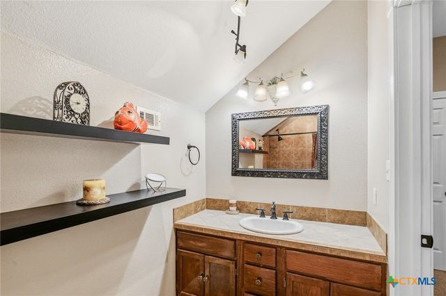 1739 Old Goliad Road, Victoria, TX 77905