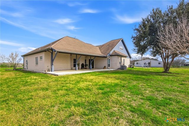 1739 Old Goliad Road, Victoria, TX 77905