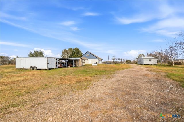 1739 Old Goliad Road, Victoria, TX 77905