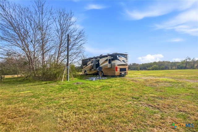 1739 Old Goliad Road, Victoria, TX 77905