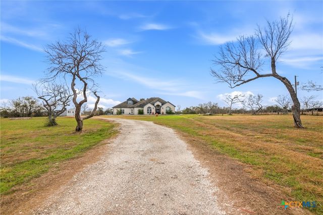 1739 Old Goliad Road, Victoria, TX 77905