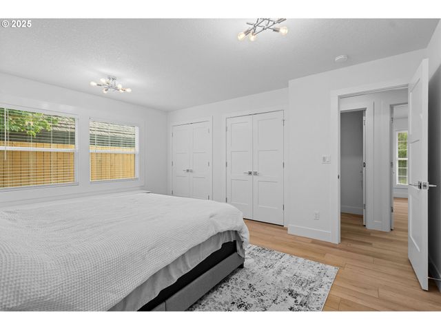 207 PHOENIX Way, Vancouver, WA 98661