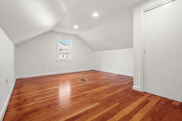 26 Elliott St, Reading, MA 01867