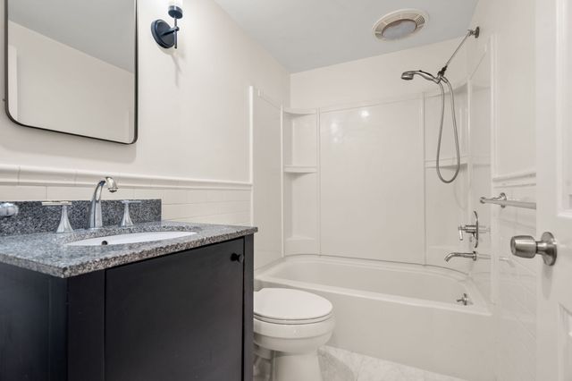 26 Elliott St, Reading, MA 01867