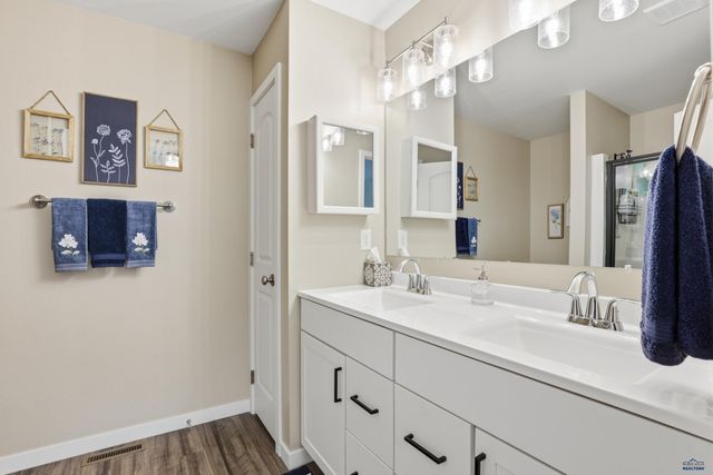 5808 DERRINGER RD, Rapid City, SD 57703