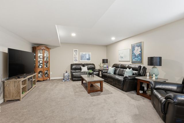 5808 DERRINGER RD, Rapid City, SD 57703