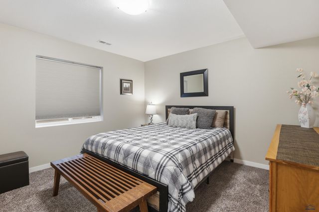 5808 DERRINGER RD, Rapid City, SD 57703