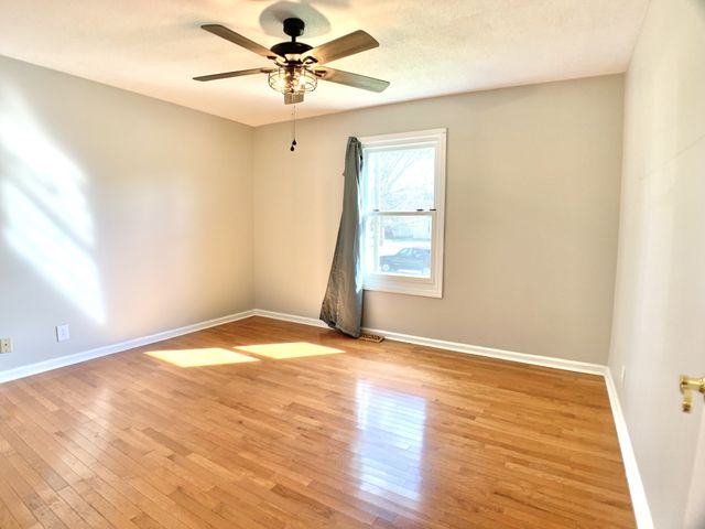 219 Jim Thorpe Dr, Clarksville, TN 37042