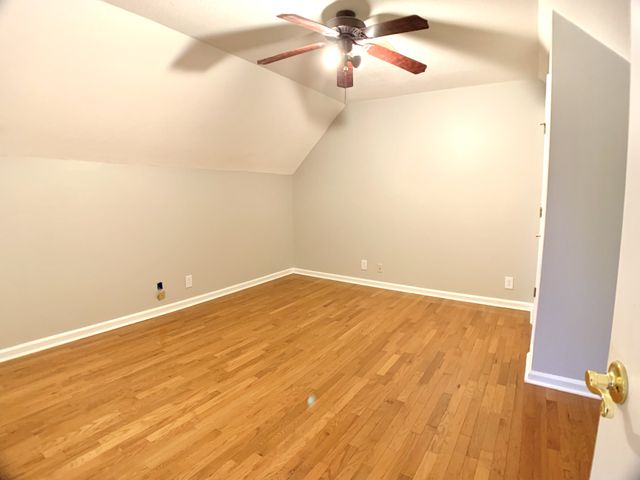 219 Jim Thorpe Dr, Clarksville, TN 37042