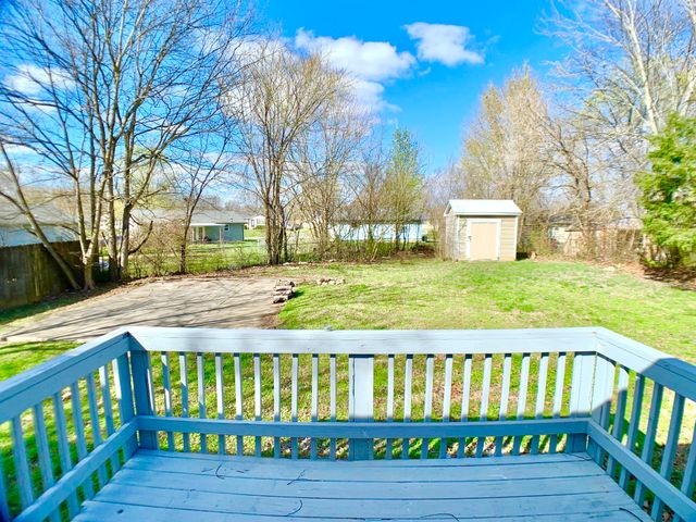 219 Jim Thorpe Dr, Clarksville, TN 37042