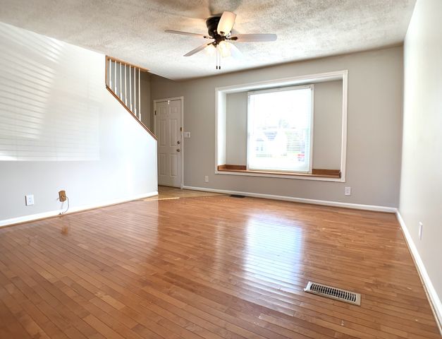 219 Jim Thorpe Dr, Clarksville, TN 37042