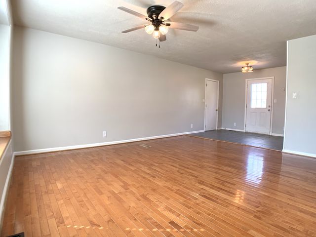 219 Jim Thorpe Dr, Clarksville, TN 37042