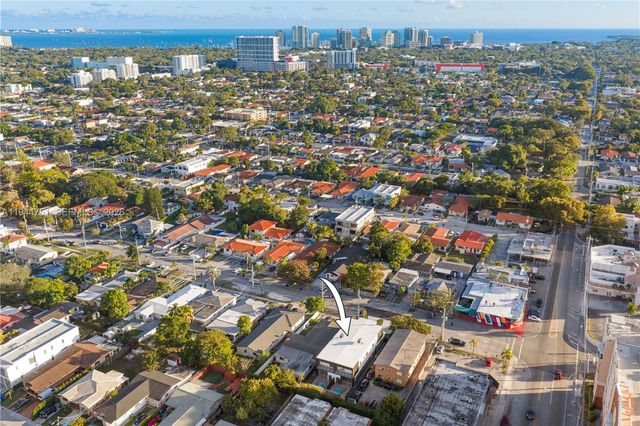 3187 SW 23rd St B, Miami, FL 33145