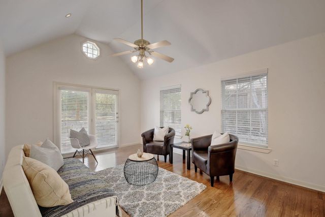 1909 WINSTED LN, Austin, TX 78703