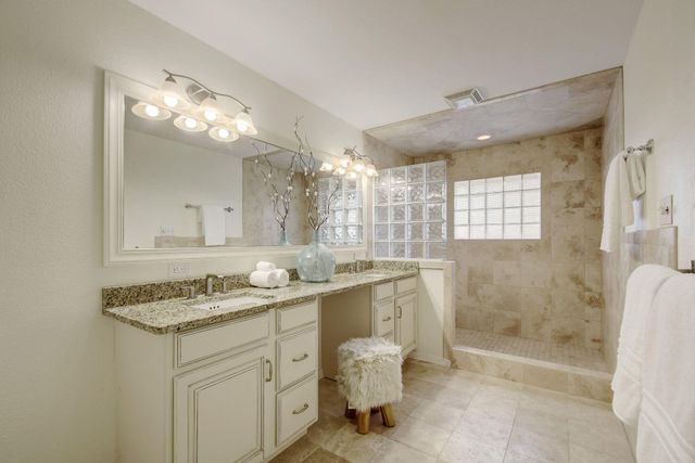 1909 WINSTED LN, Austin, TX 78703