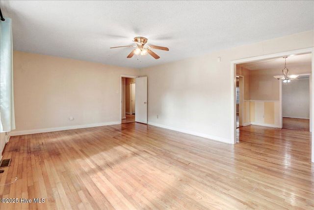 407 S Jefferson Avenue, Goldsboro, NC 27530