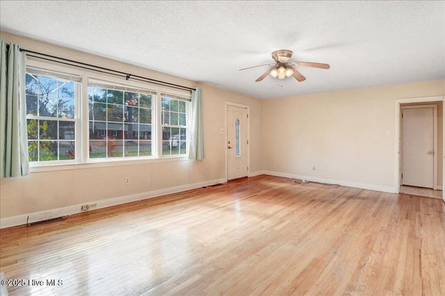 407 S Jefferson Avenue, Goldsboro, NC 27530