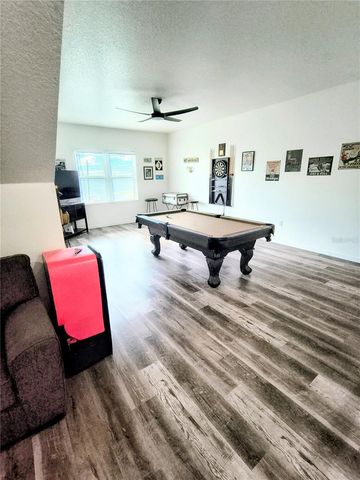 1070 LAKE ARIANA BOULEVARD, Auburndale, FL 33823