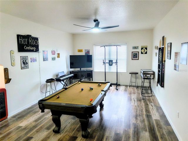 1070 LAKE ARIANA BOULEVARD, Auburndale, FL 33823