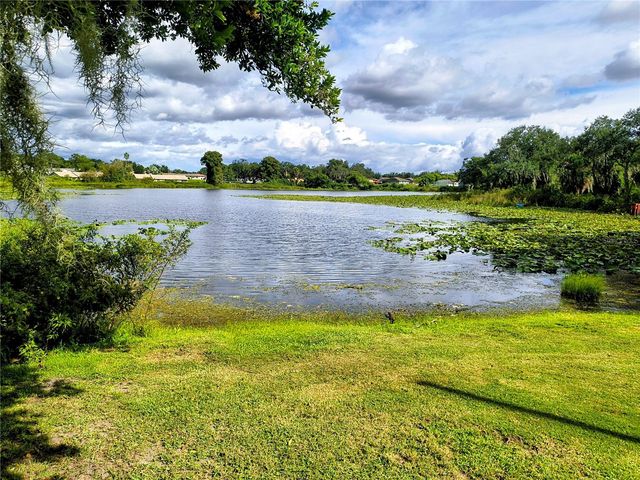 1070 LAKE ARIANA BOULEVARD, Auburndale, FL 33823