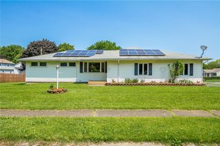 65 Meyerhill Circle East, Irondequoit, NY 14617