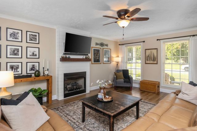 3572 Rabbit Run Trl, Adams, TN 37010