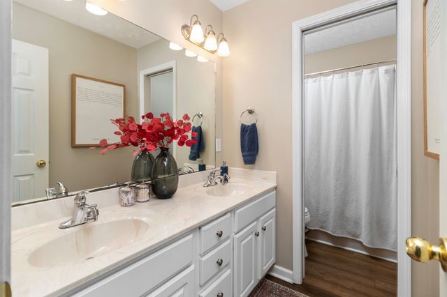 3572 Rabbit Run Trl, Adams, TN 37010