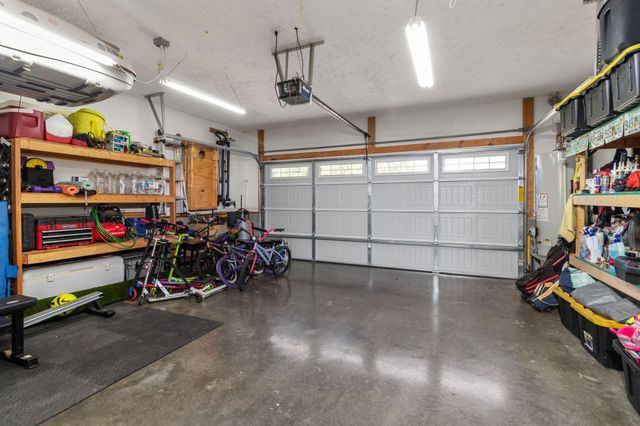 3572 Rabbit Run Trl, Adams, TN 37010