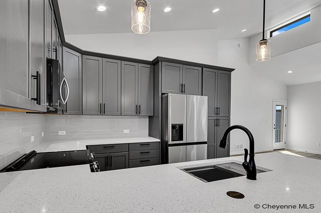 3941 SADDLEBACK LN, Cheyenne, WY 82001