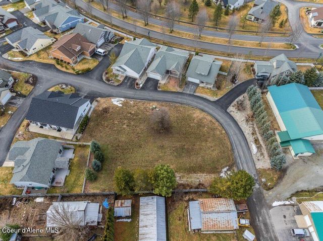 407 Becker LN, Dover, ID 83825