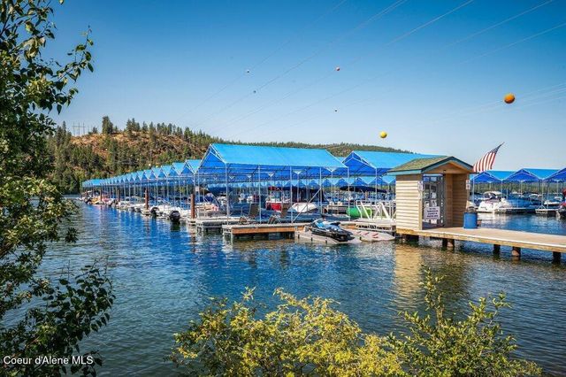 407 Becker LN, Dover, ID 83825