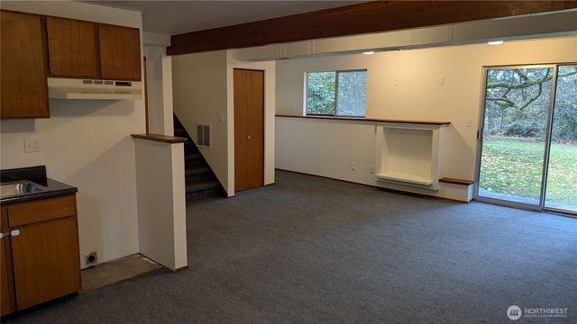 16826 41st Street E, Lake Tapps, WA 98391