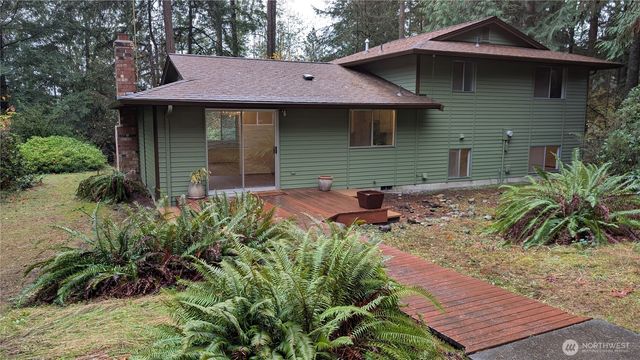 16826 41st Street E, Lake Tapps, WA 98391