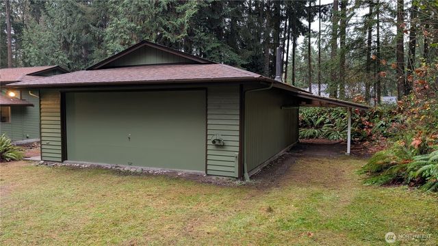 16826 41st Street E, Lake Tapps, WA 98391
