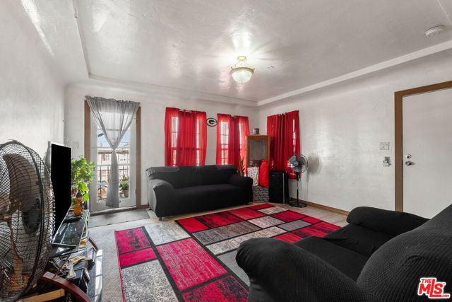 808 W Imperial Highway, Los Angeles, CA 90044