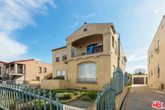 808 W Imperial Highway, Los Angeles, CA 90044