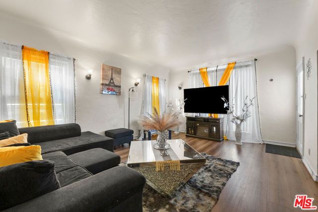 808 W Imperial Highway, Los Angeles, CA 90044